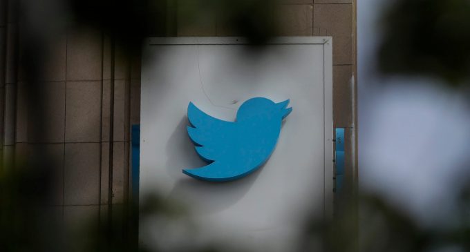 ‘Suudi Arabistan hükümeti, kullanıcıları gözetlemek için Twitter çalışanlarını gizlice işe aldı’ iddiası