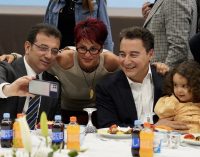 Babacan ve İmamoğlu DEVA Partisi iftarında buluştu