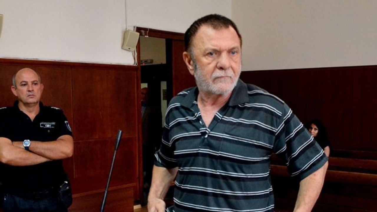 Göktaş’ı “avukat” olarak bilirdiniz değil mi?    “Direk” de satıyormuş!