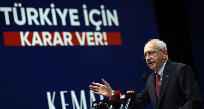 Kılıçdaroğlu, Erdoğan’a meydan okudu: Çık karşıma, teröristlerle işbirliği yapan bir namert olduğunu ispat edeceğim!