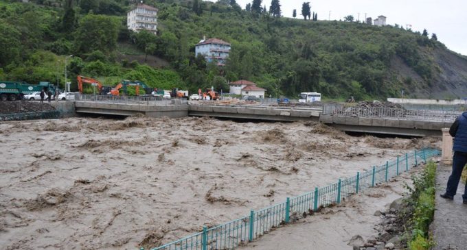 AFAD selin vurduğu dört ildeki son durumu paylaştı: İki ölü, bir kayıp…