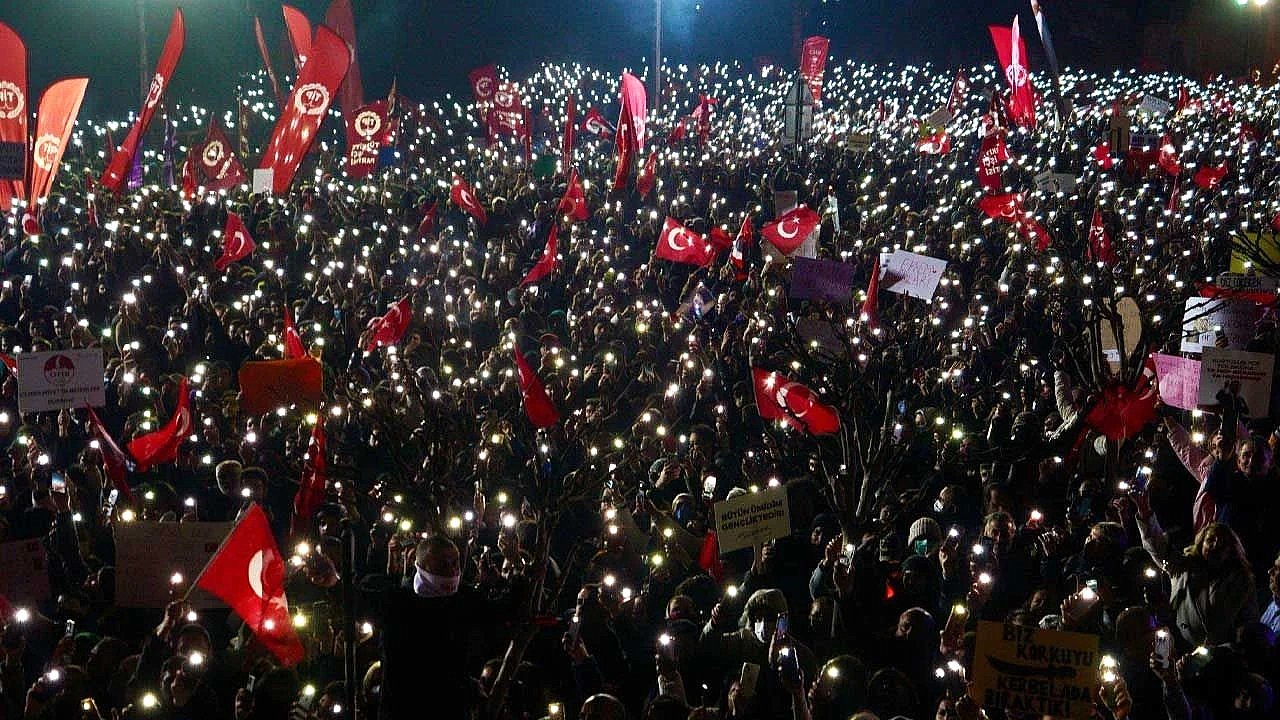 Türkiye’nin otoriterliğe dönüşü