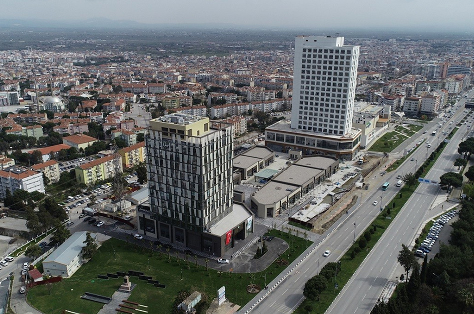 Bir rapor, bir haber, bir soru: Manisa’da neler oluyor?